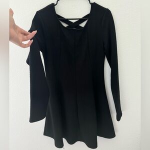 NWT size M black dress